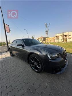 کرایسلەر 300